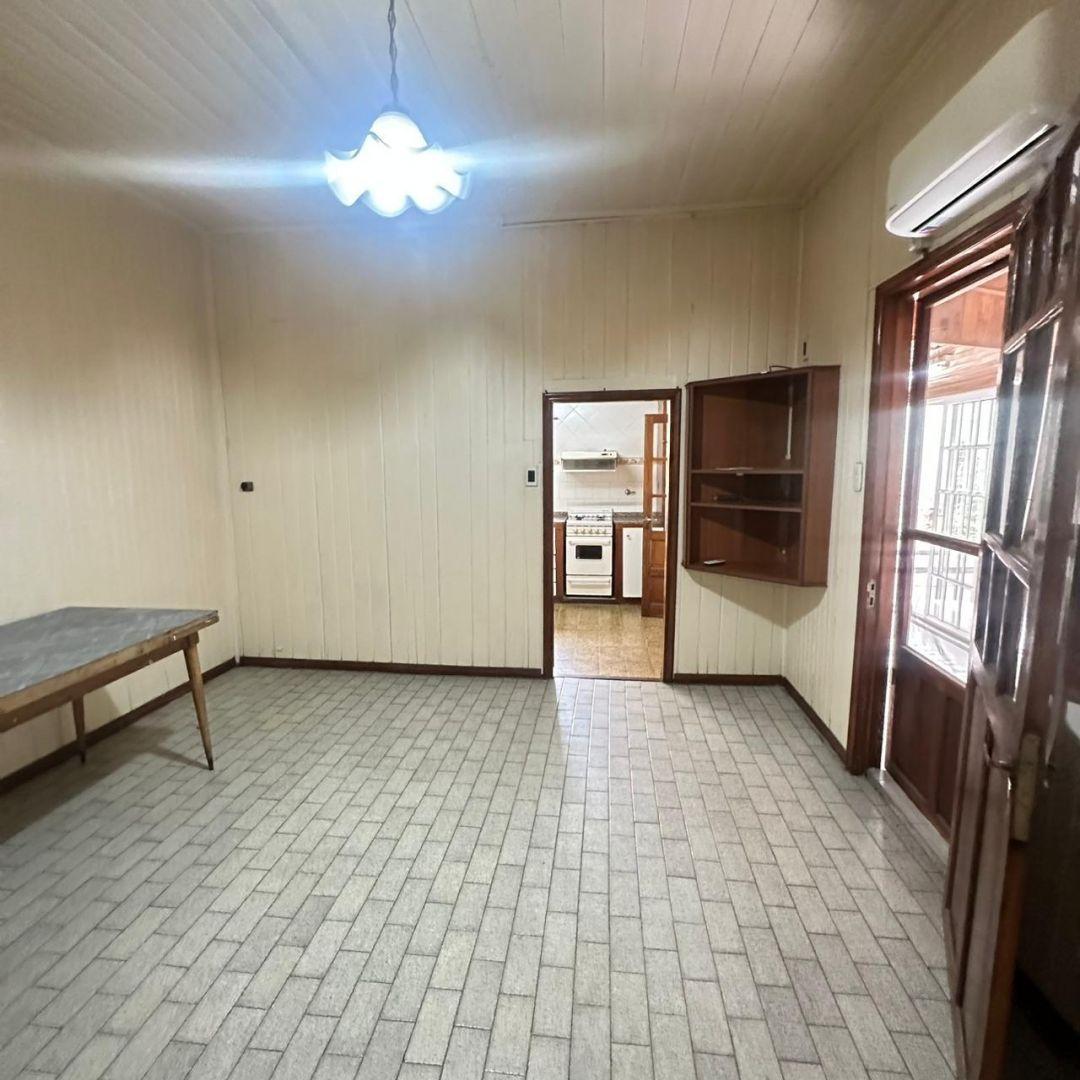 Casa 4 ambientes 2 dormitorios. | BOQUERON al 2400