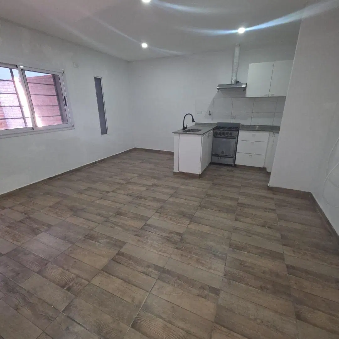 Departamento 2 ambientes. | ARMENIA al 400 1