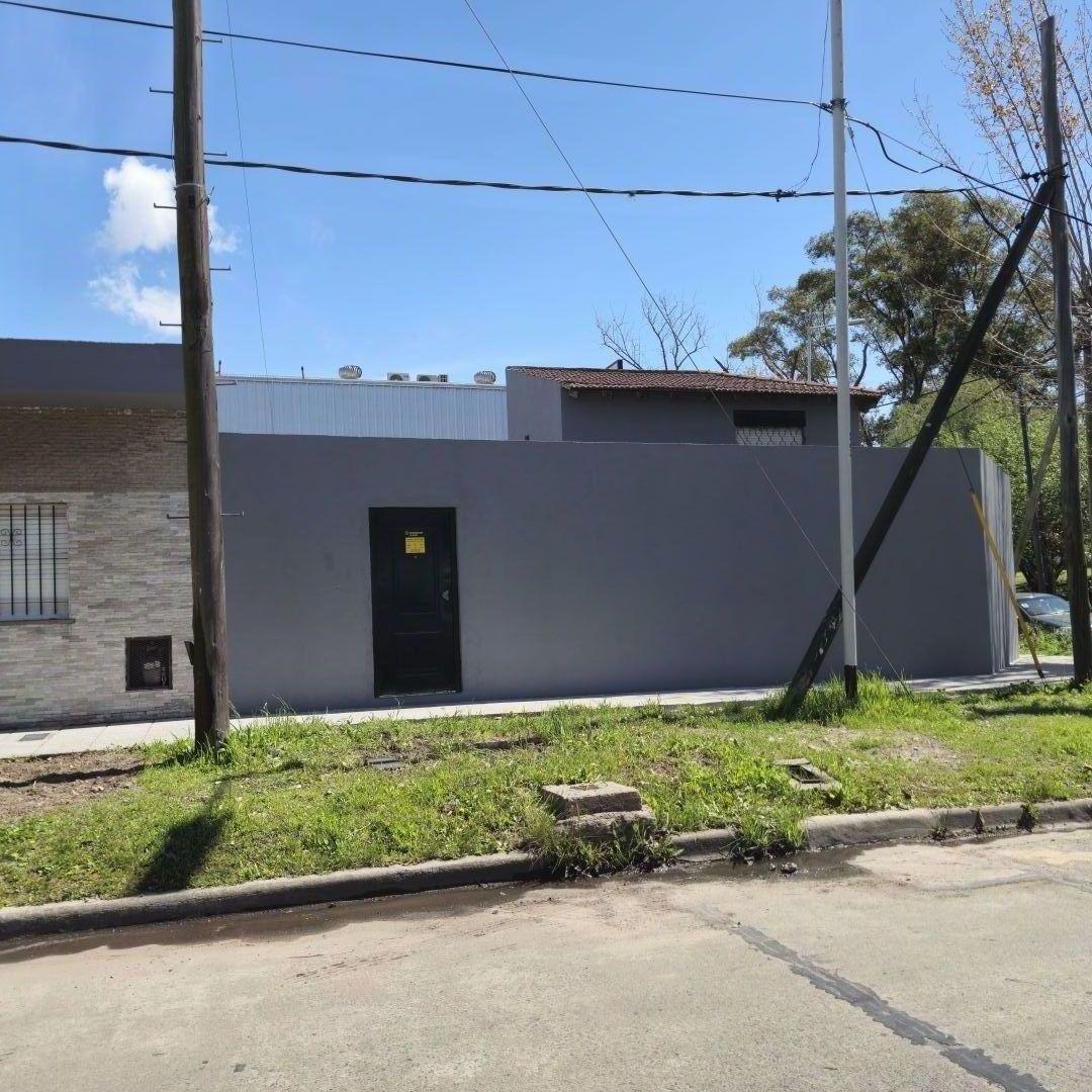 Foto de EXCELENTE PROPIEDAD EN WILDE, AVELLANEDA, imagen 1