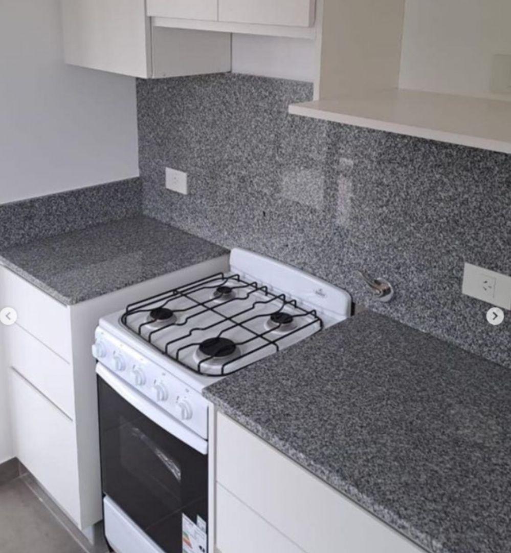 Venta de Excelente Departamento en Tandil 2