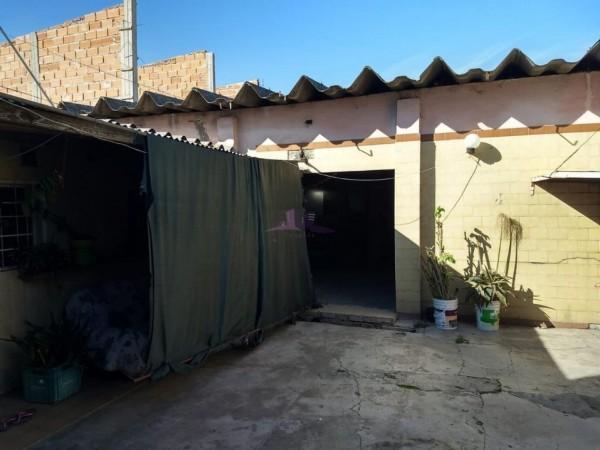 Galpon con Local y Vivienda 4