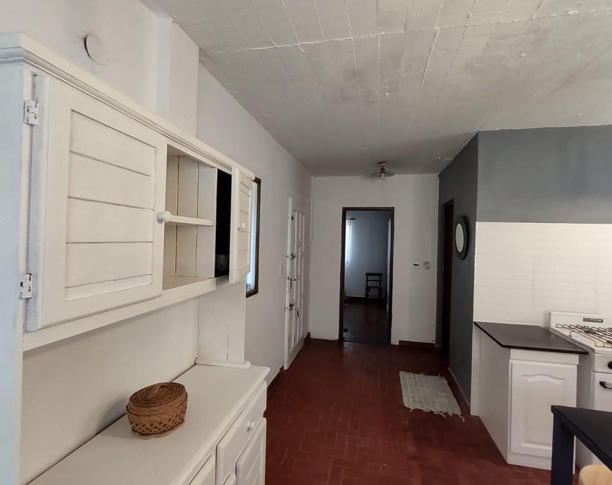 Oportunidad! Casa 3 ambientes con jardin