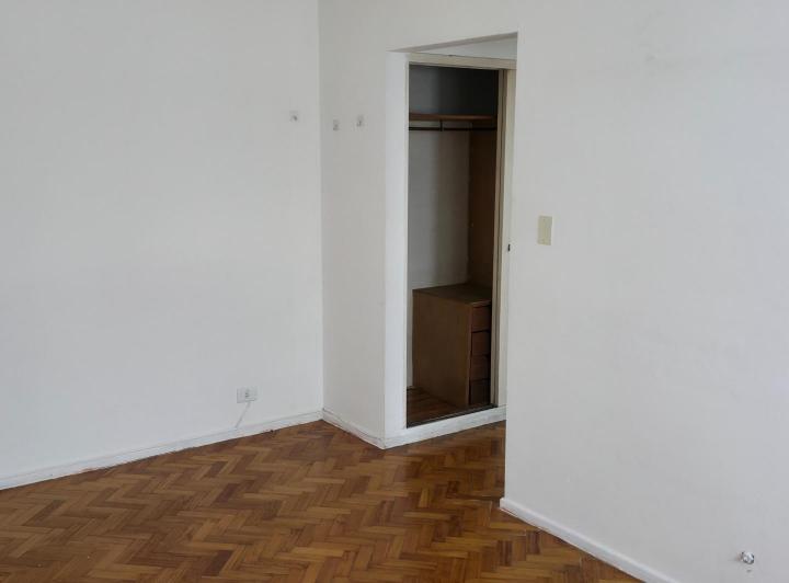 DEPARTAMENTO DE 2 AMBIENTES .EXCELENTE UBICACION 3