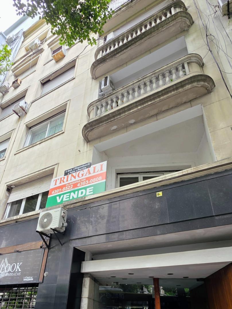 DEPARTAMENTO DE 3 AMBIENTES CON PATIO CUBIERTO-VISTA JARDIN