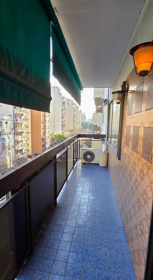 Foto de DEPARTAMENTO DE 4 AMBIENTES CON DEP-COCHERA .FRENTE .BALCON, imagen 5