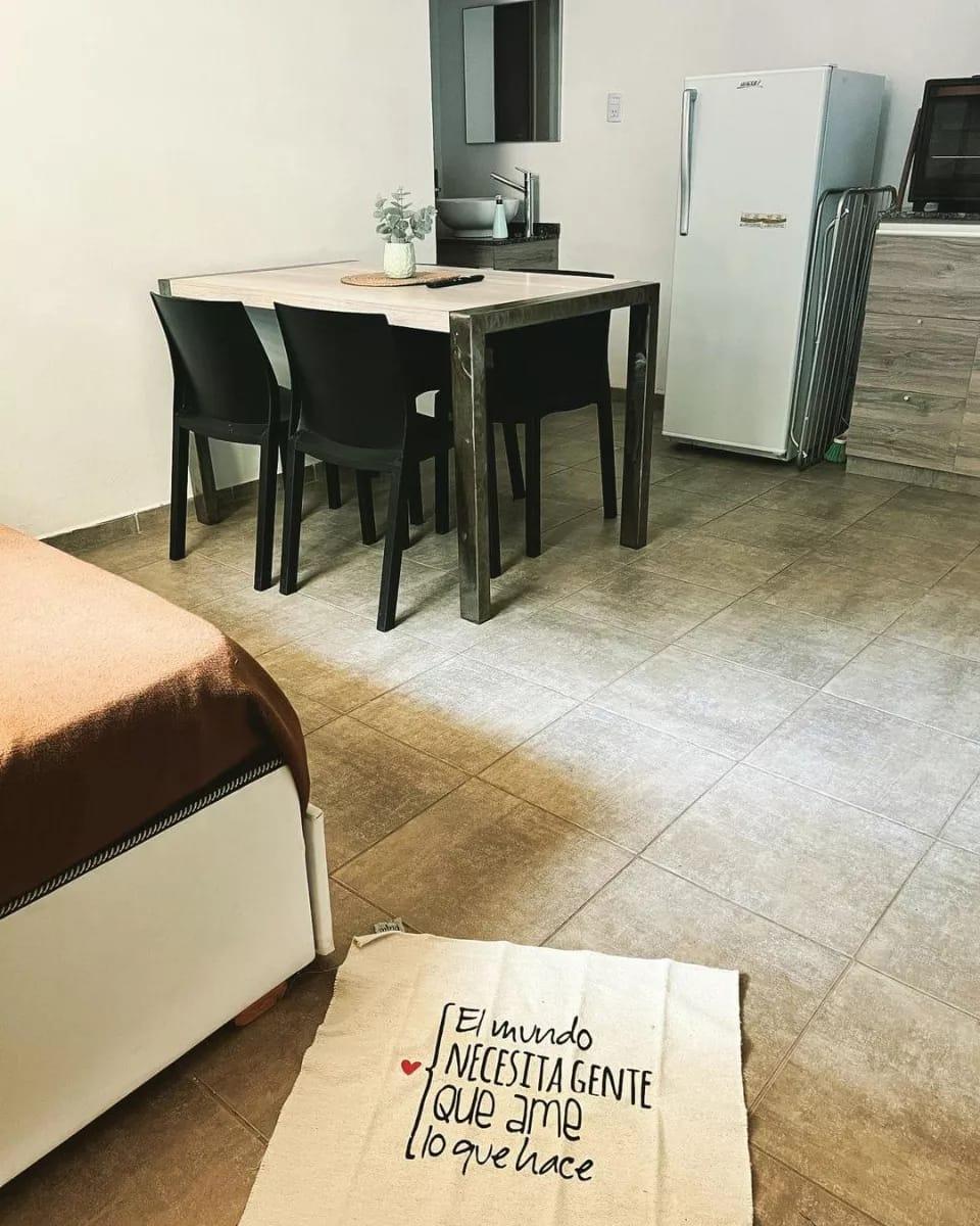 Super Oportunidad! Vendo Complejo de Cabañas en Villa Ciudad Parque. 4