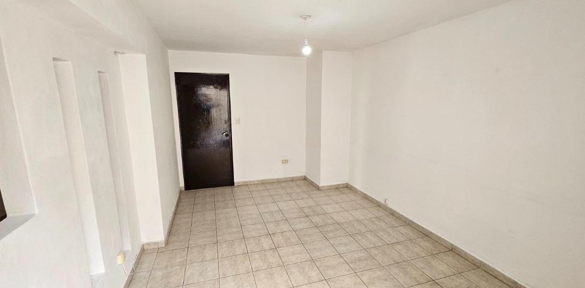 Vendo Dpto 3dor en Av Vélez Sarsfield 800. con Escritura. 5
