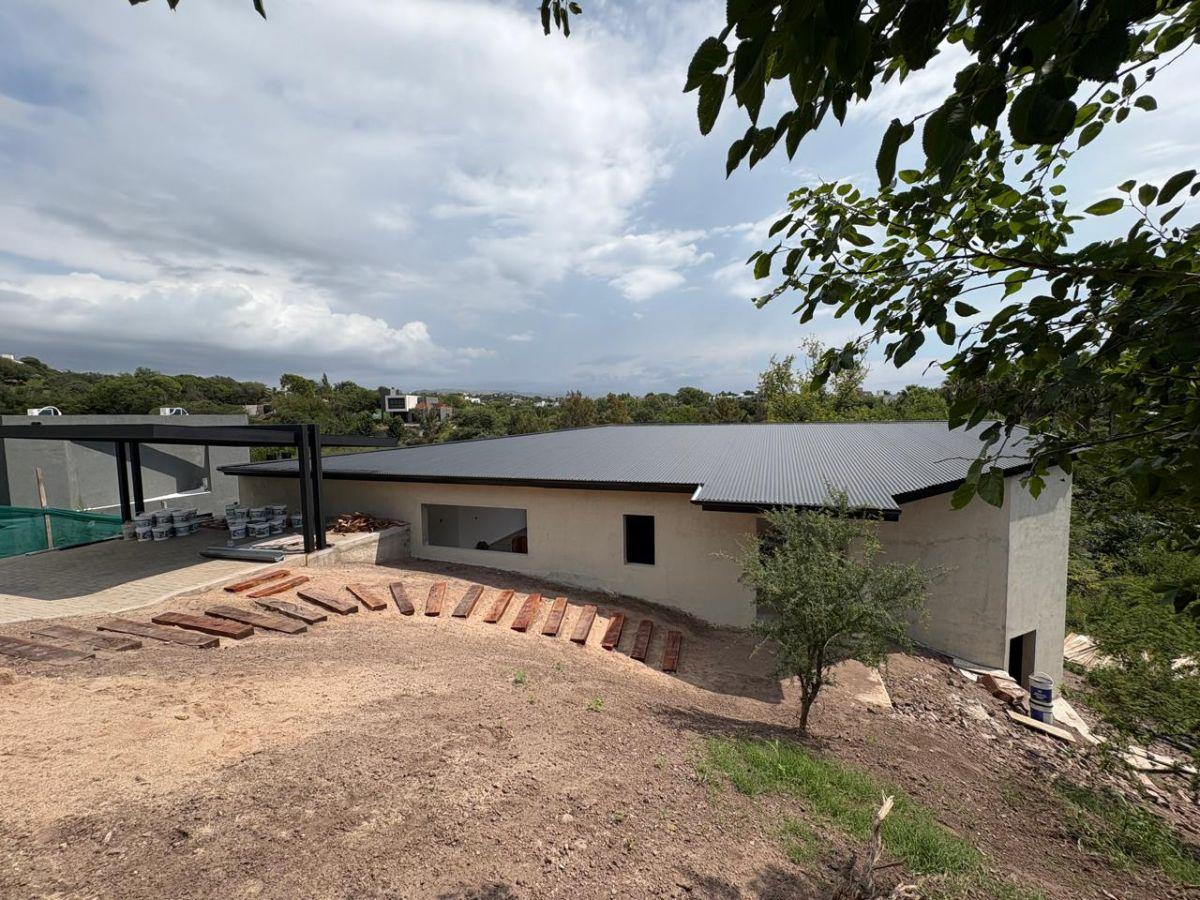 VENDO CASA A ESTRENAR EN ESTANCIA Q2