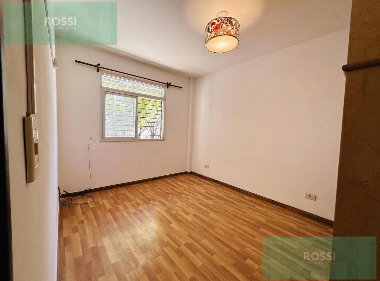 Departamento en Alquiler Crespo y Zeballos.
