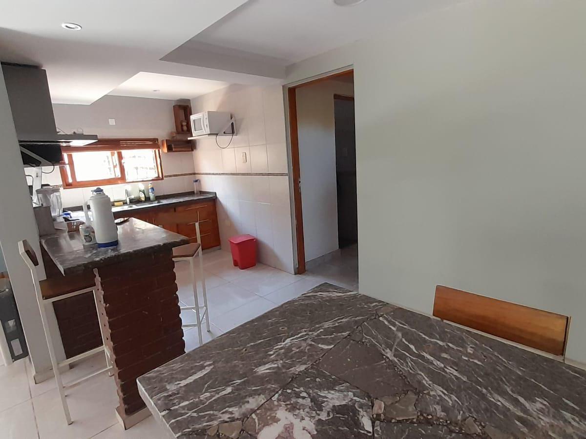 Venta Casa de 3 Ambientes con Jardin y Piscina 2