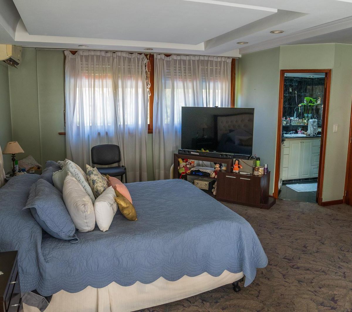 Venta de Excelente Casa en Country Club El Carmen 1