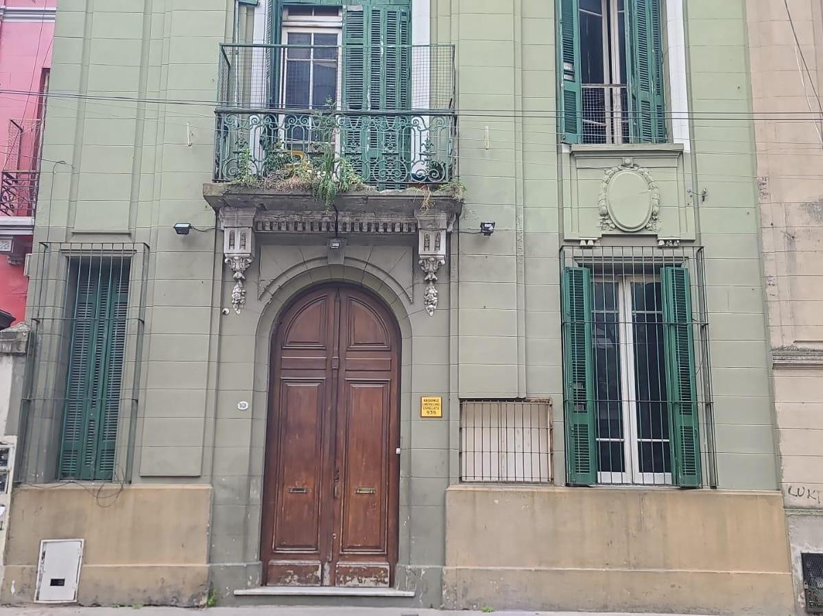 VENTA EDIFICIO CASA A RECICLAR O TERRENO USPALLATA Y MONTES DE OCA BARRACAS