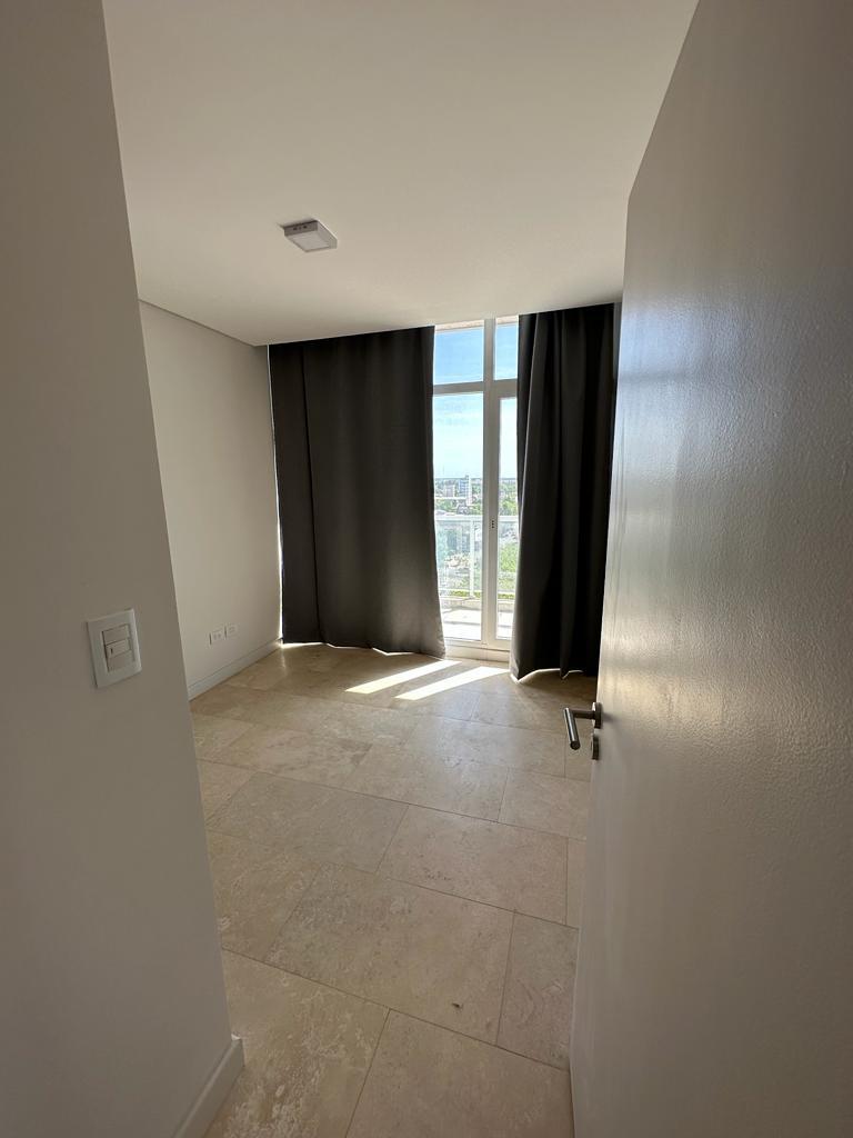 Venta Departamento 4 Ambientes con Terraza en Necochea 2