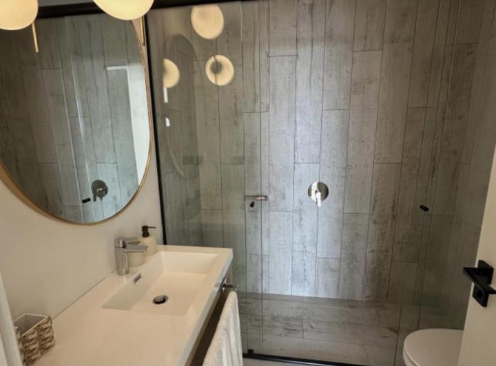 Departamento Alquiler Temporario 2 Amb Edif Surfside, Rincón del Indio, Punta del Este 4