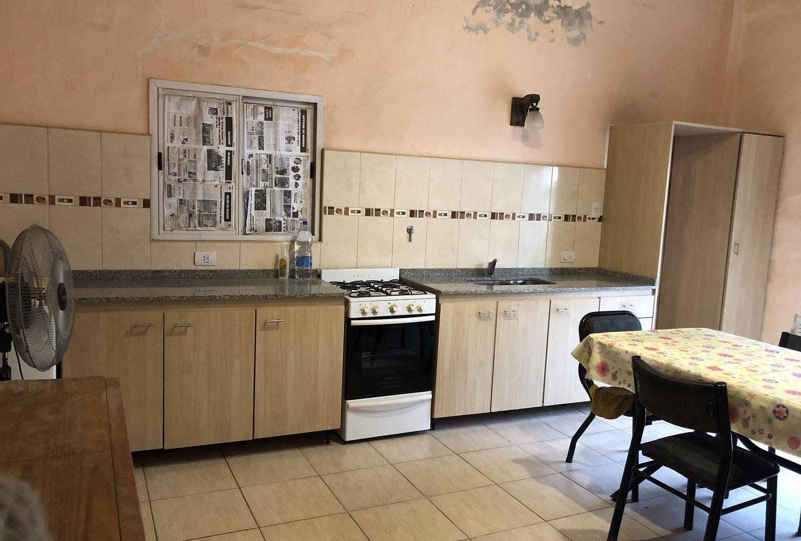 Foto de VENTA CASA EN LOTE PROPIO MORON, imagen 5