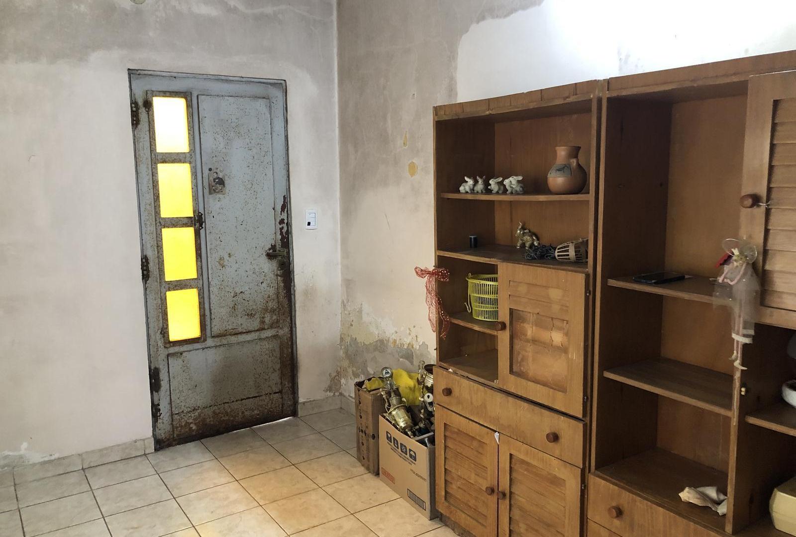 Foto de VENTA CASA EN LOTE PROPIO MORON, imagen 1