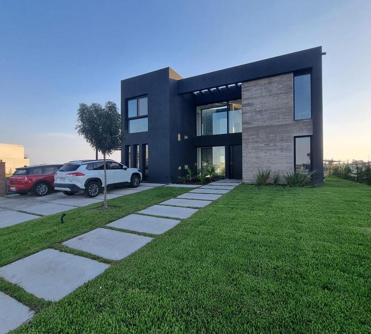 VENTA Casa en Puertos del Lago - 6 AMBIENTES - Escobar