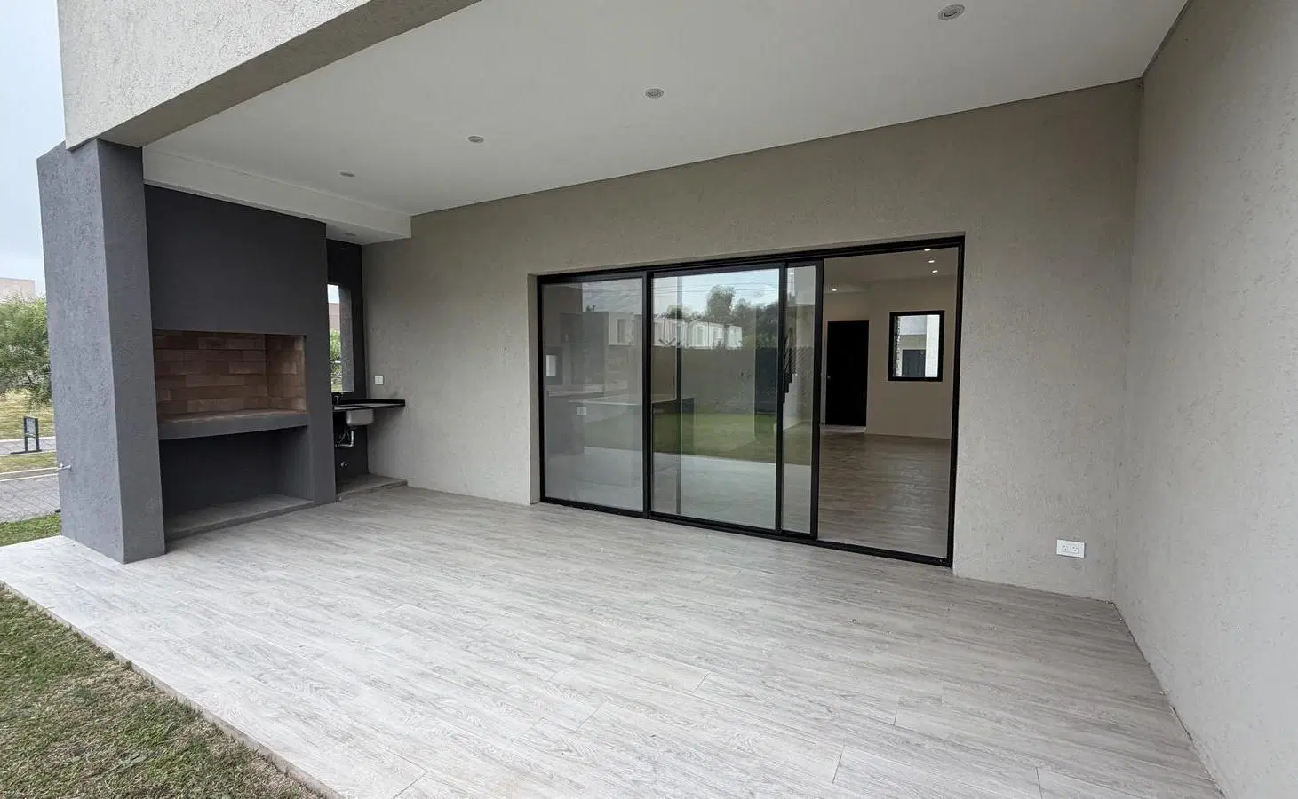 Venta Casa en Pilar 4 ambientes Barrio Spring Park 2