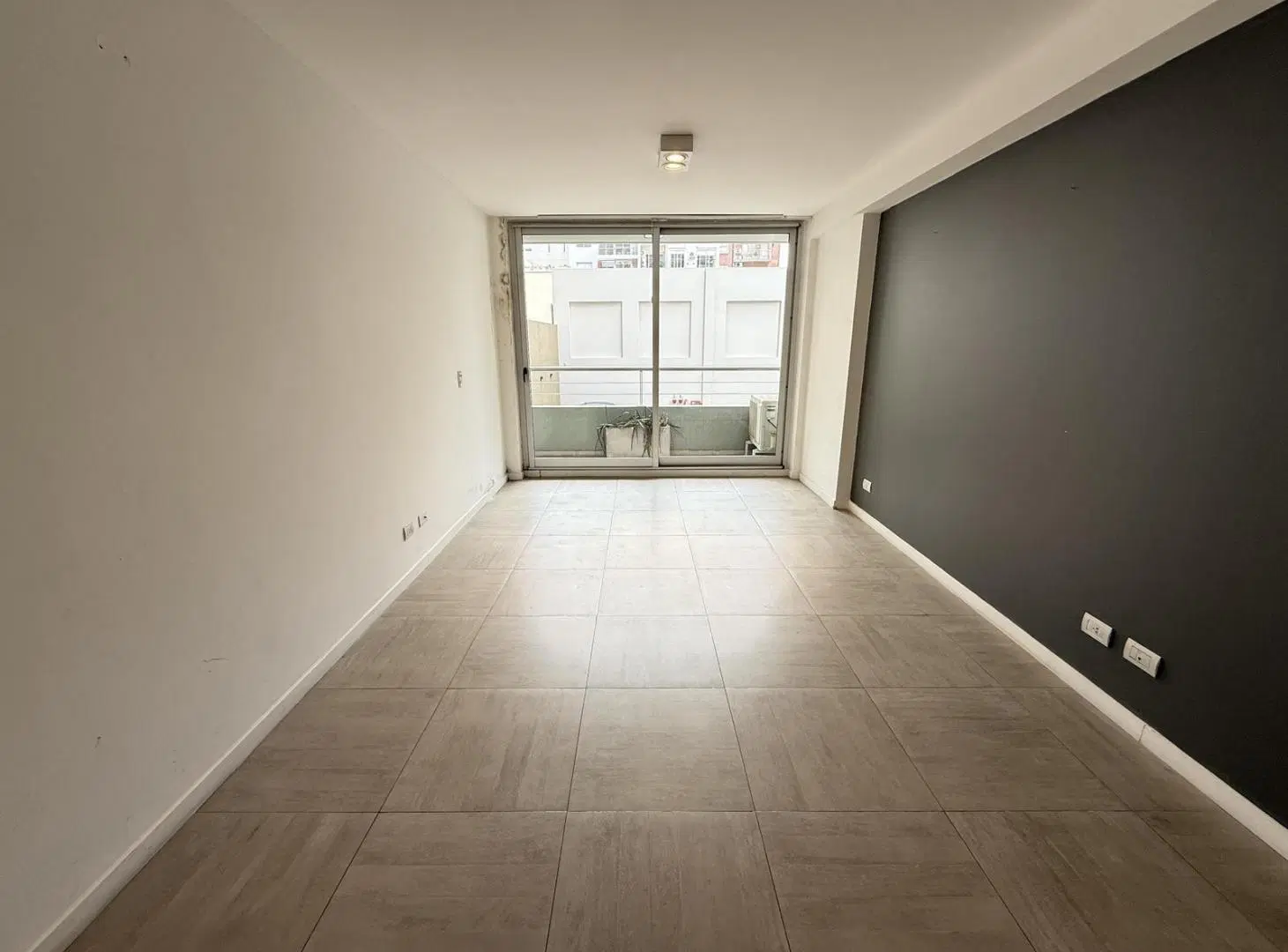Departamento monoambiente en venta con placard 2