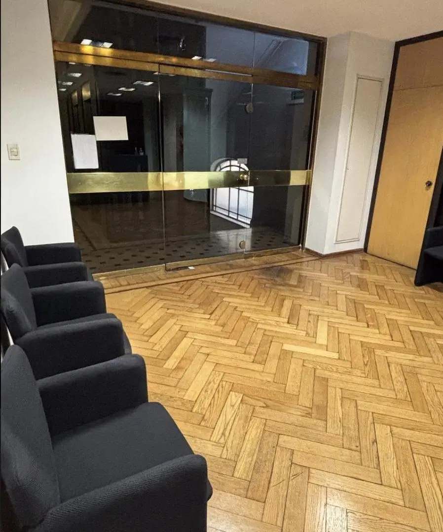 Venta Oficinas en Edificio Histórico frente al Congreso 5