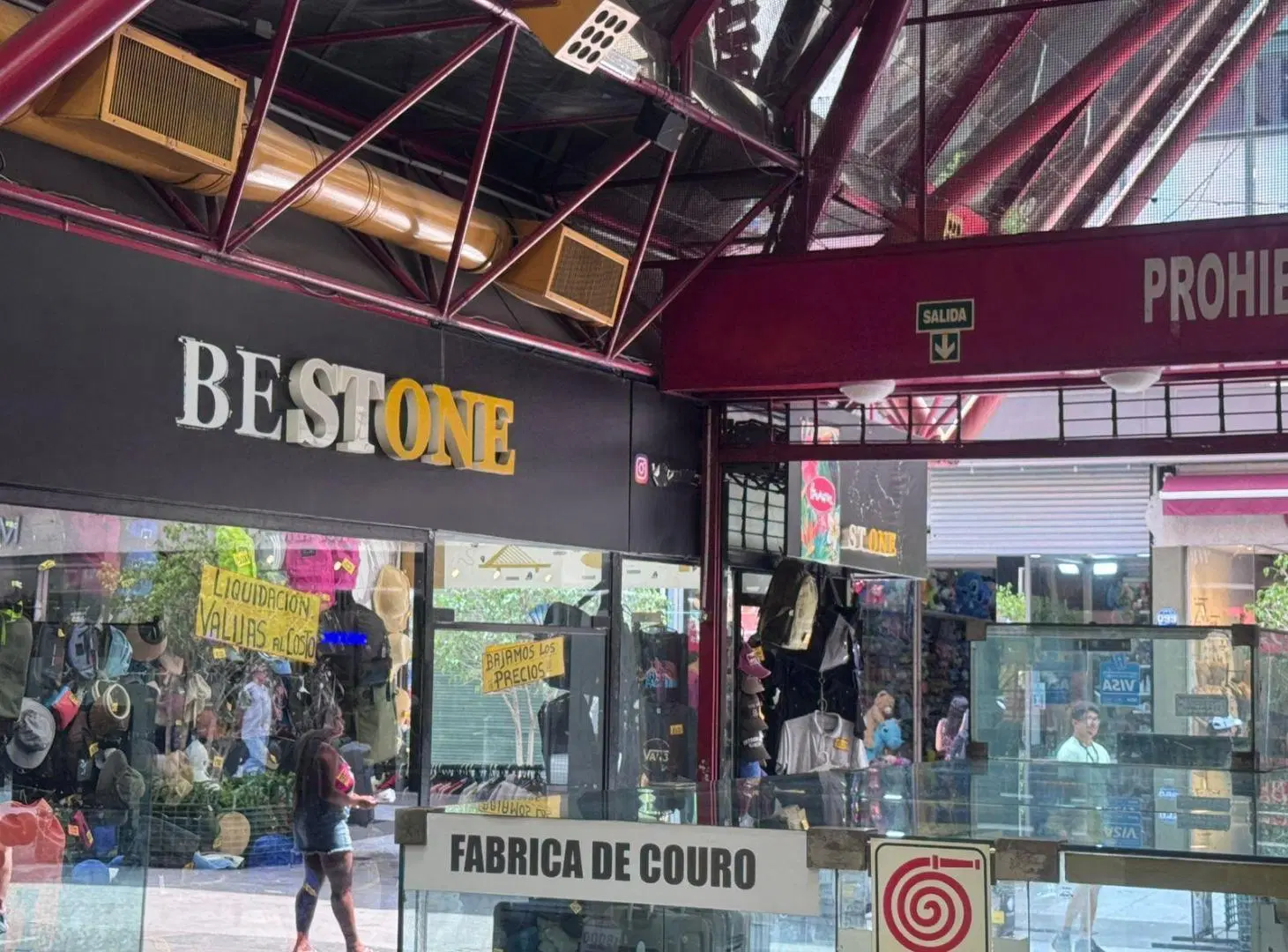 ALQUILER Local en Zona Turistica a metros de galeria pacifico - centro 3