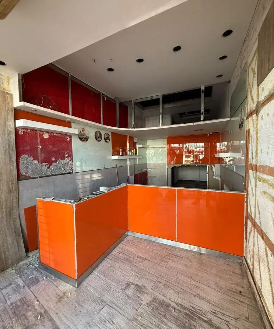 LOCAL COMERCIAL APTO TODO DESTINO | ALTA RENTABILIDAD EN DÓLARES +10% ANUAL | LISTO PARA ESCRITURAR 8
