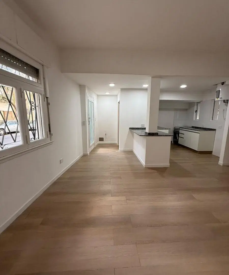 VENTA PH 3 AMBIENTES RECICLADO A NUEVO | SIN EXPENSAS | ENTRADA INDEPENDIENTE | PATIO | FLORES 3