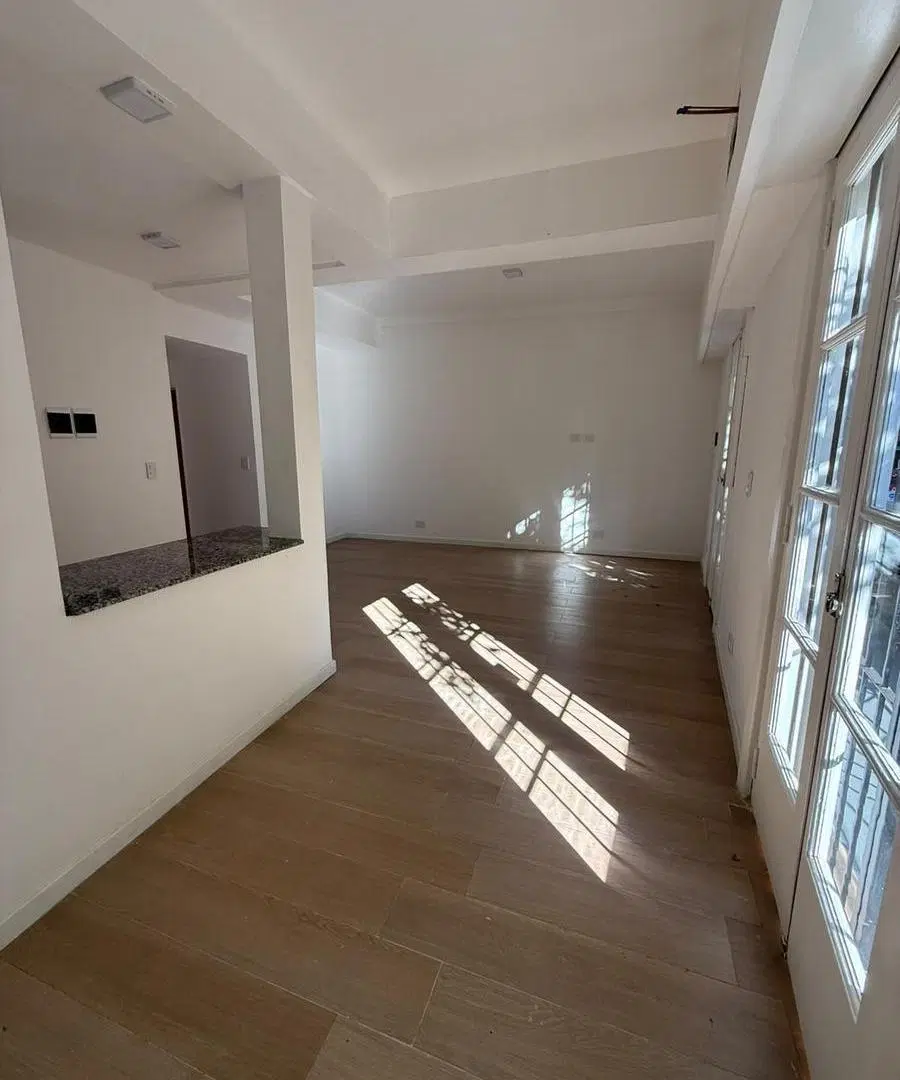VENTA PH 4 AMBIENTES RECICLADO A NUEVO | TERRAZA PROPIA CON PARRILLA Y QUINCHO | SIN EXPENSAS | ENTR 4