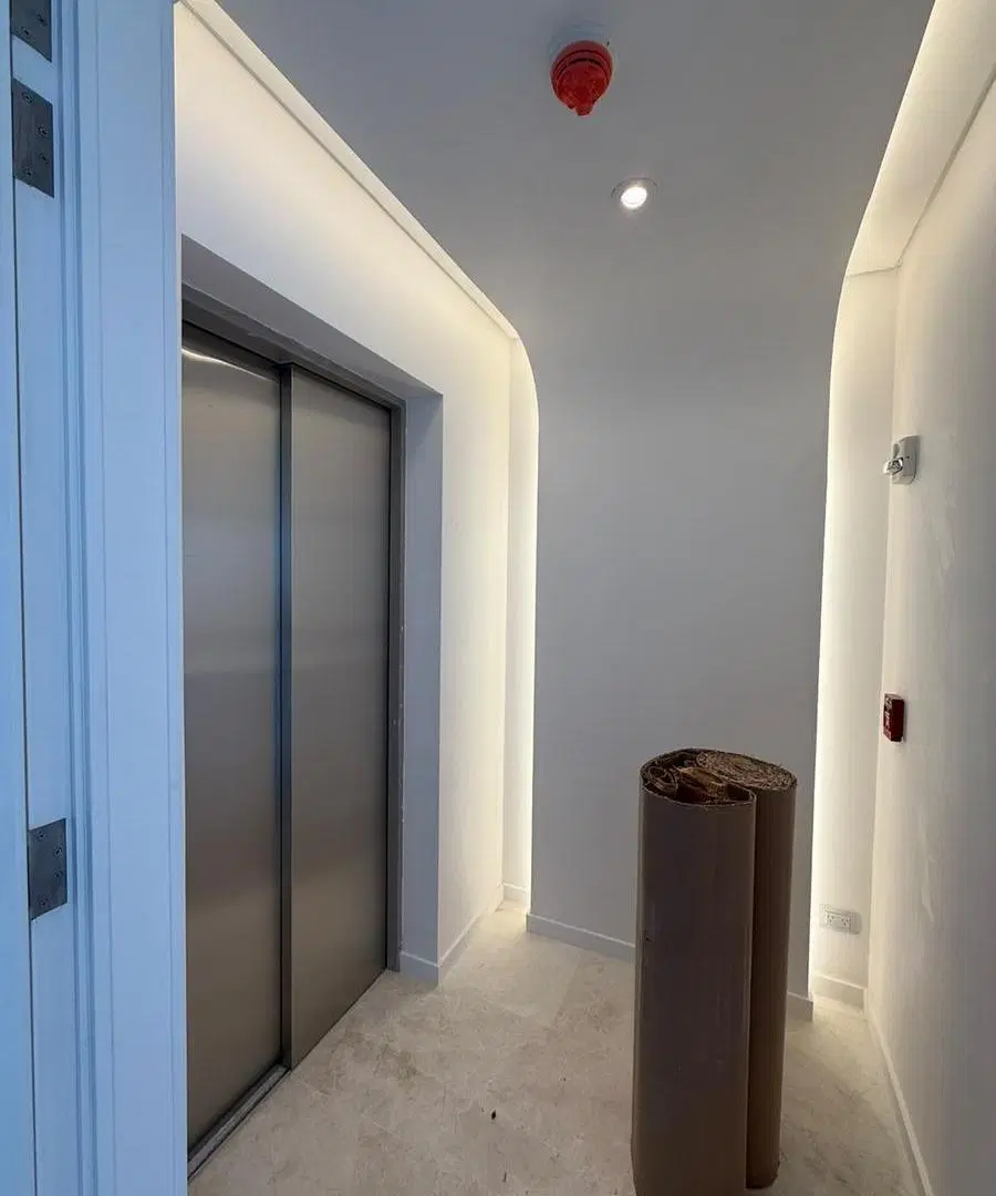 ALQUILER EN L'AVENUE LIBERTADOR | EXCLUSIVO DEPARTAMENTO A ESTRENAR | ARQUITECTURA DE ZAHA HADID 3