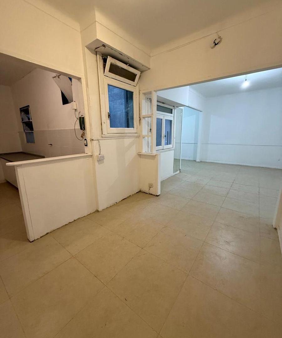 Foto de VENTA DEPARTAMENTO 3 AMBIENTES HECHO A NUEVO | RECIBIDOR IDEAL HOME OFFICE | BAJAS EXPENSAS | FLORES, imagen 4