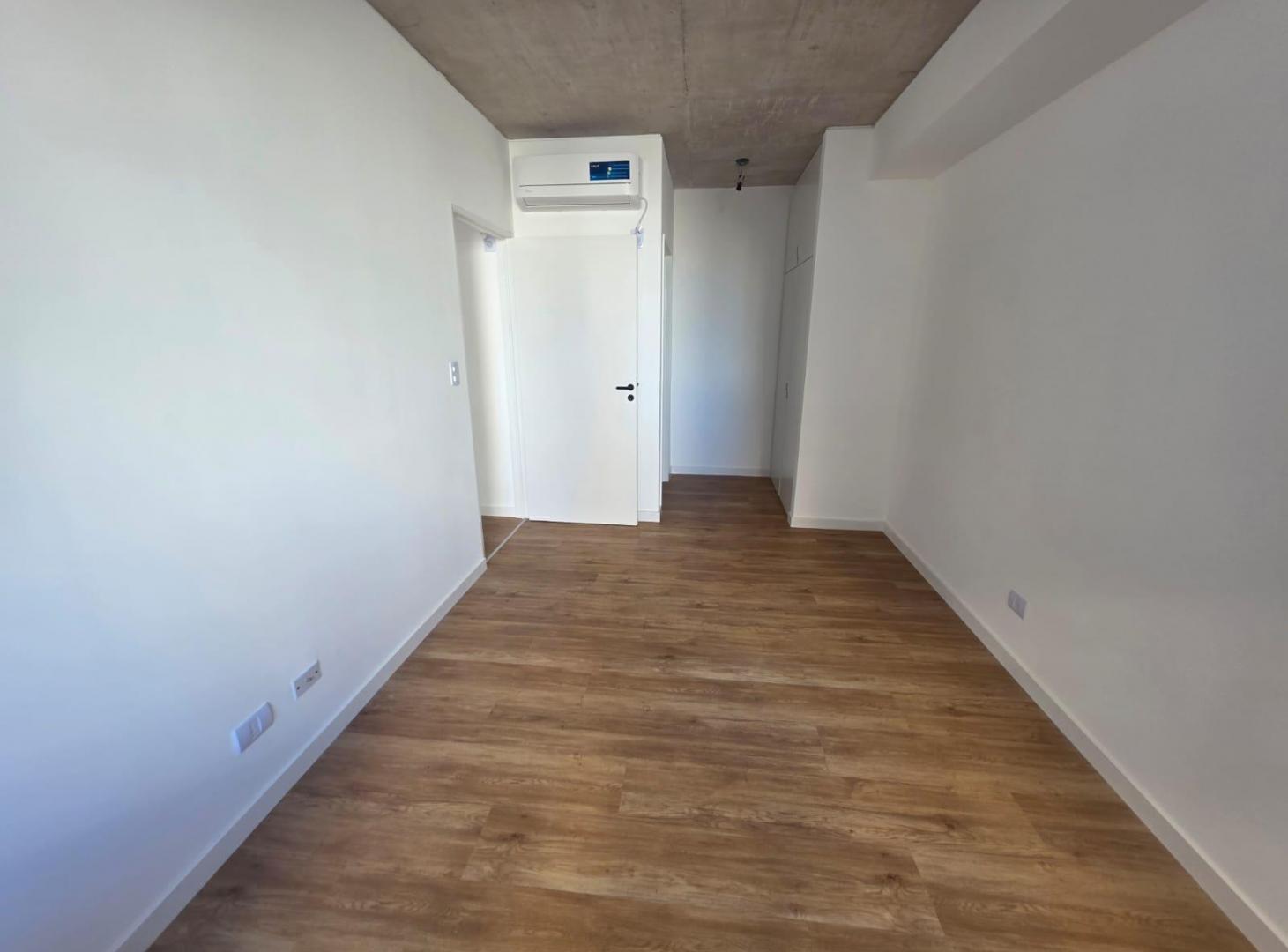 Foto de VENTA DEPARTAMENTO DOS AMBIENTES LIBERTI Y REGIMIENTO DE PATRICIOS, imagen 4