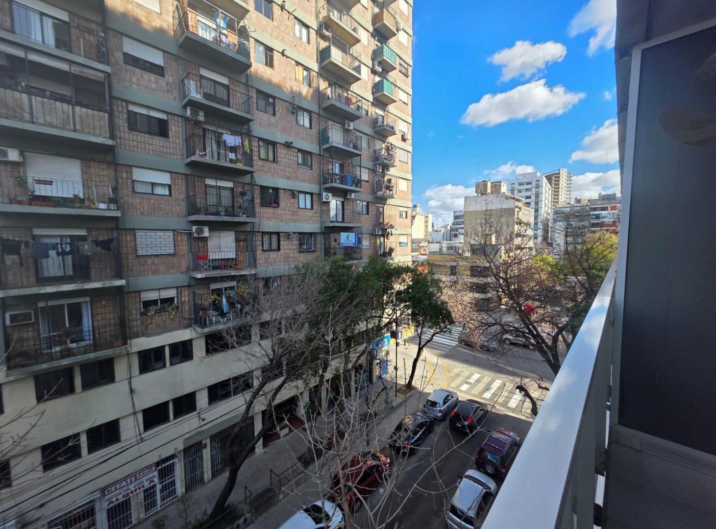 Foto de VENTA DEPARTAMENTO DOS AMBIENTES LIBERTI Y REGIMIENTO DE PATRICIOS, imagen 5