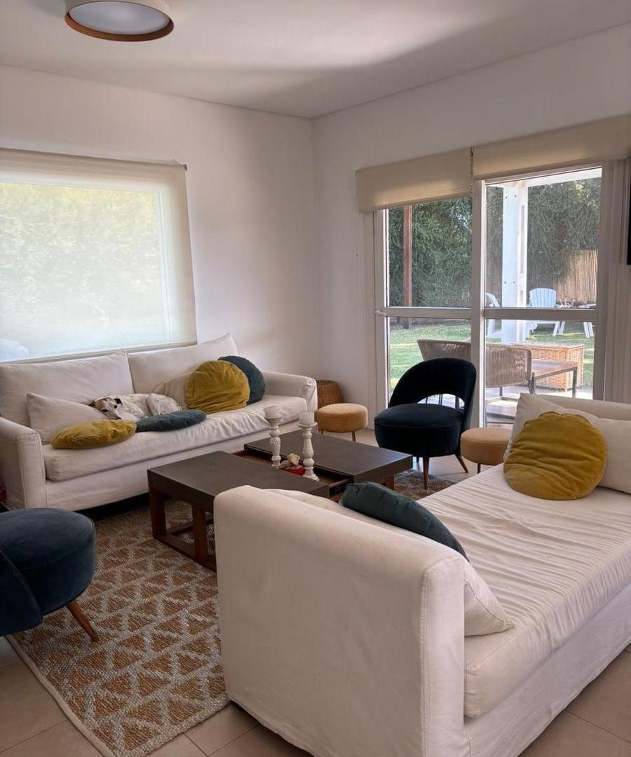 Foto de Casa en Venta 5 ambientes + Pileta en Casa del Este, Barrio Portezuelo, imagen 3