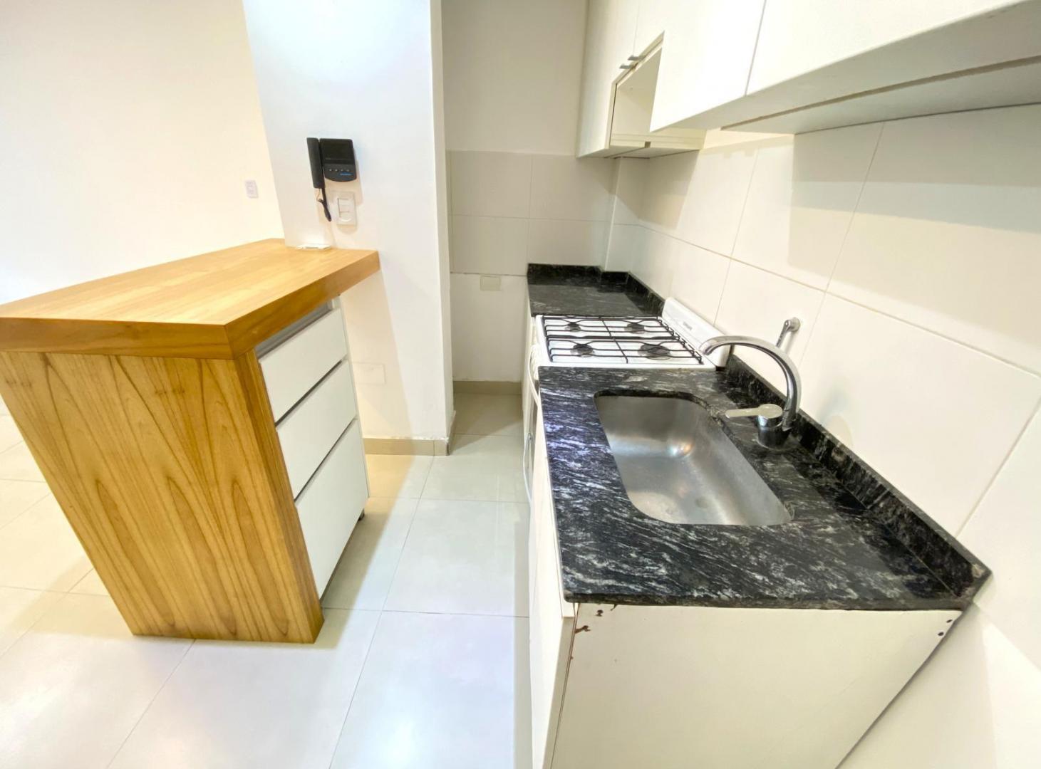 Foto de VENTA DEPARTAMENTO 2 AMBIENTES CON COCHERA EN SAN FERNANDO, imagen 4