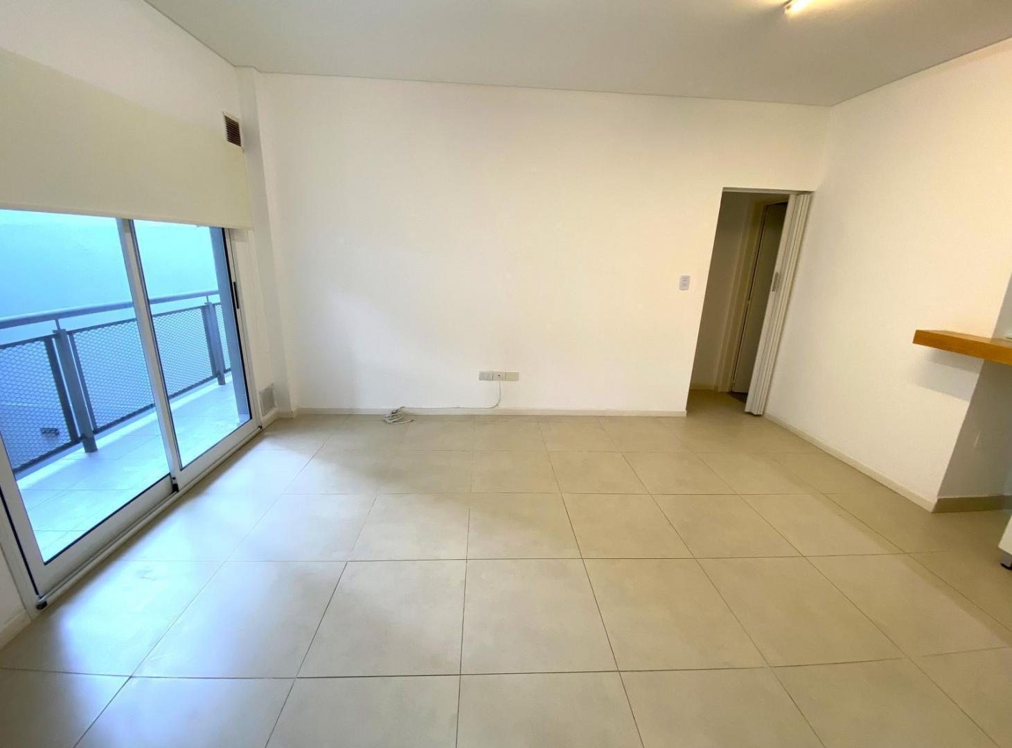 Foto de VENTA DEPARTAMENTO 2 AMBIENTES CON COCHERA EN SAN FERNANDO, imagen 5