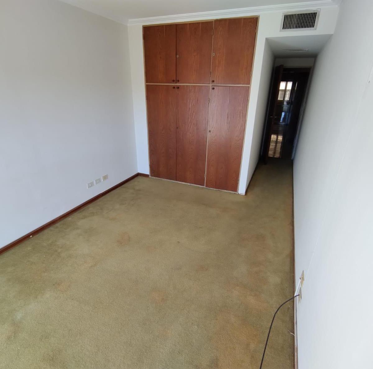 Departamento en Venta Piso Exclusivo con Balcones Al Frente - Av de La Libertal Al 300 3