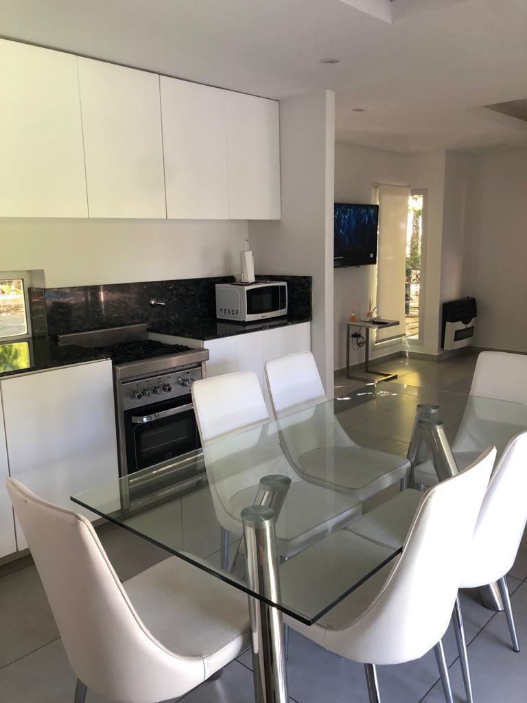 Casa en Venta de Dos Dorm. con Patio y Pileta - Sol Paraná - Pueblo Esther 1