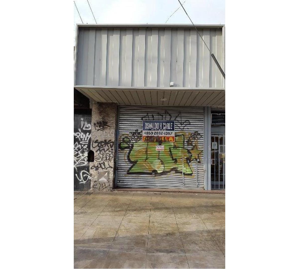 Local en venta sobre Av Rivadavia al 12000 a 3 cuadras de Li