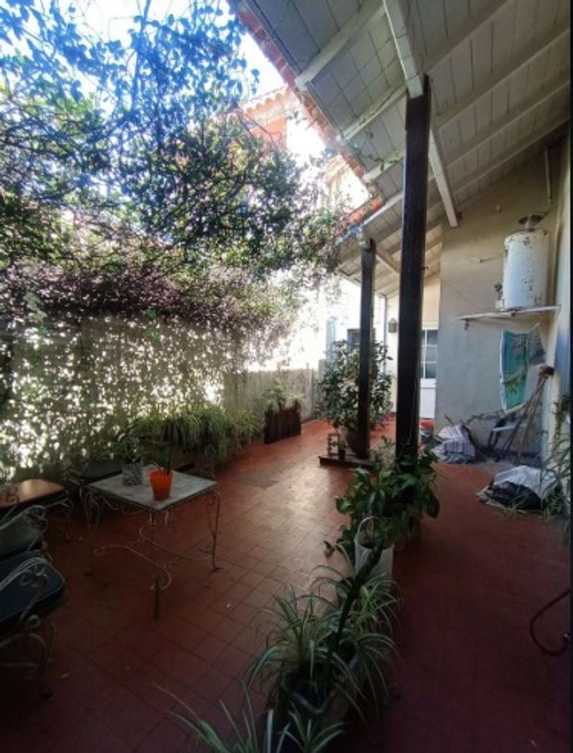 Casa en Venta de 6 Ambientes en Ituzaingó Sur 4