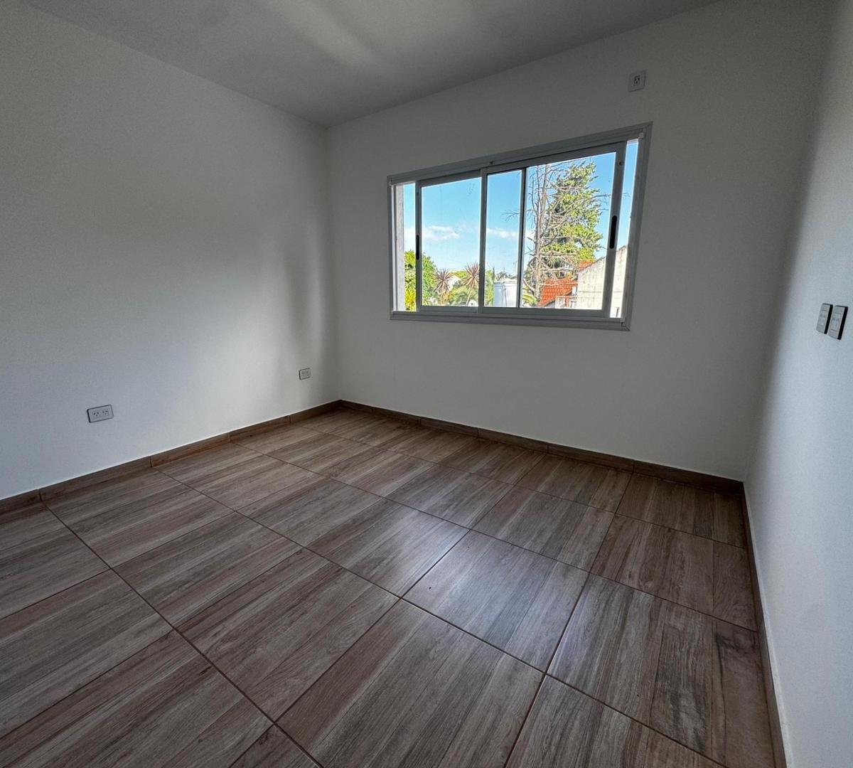 Duplex 3 Ambientes con Cochera Castelar Apto Credito 3
