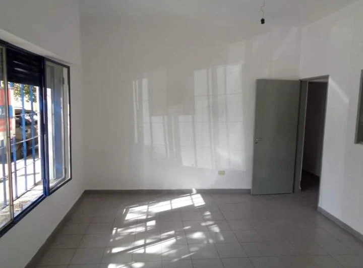 Barrio San Martín - Departamento Externo de 1 Dormitorio, Amplio y Luminoso con Patio de Uso Exclusi 1