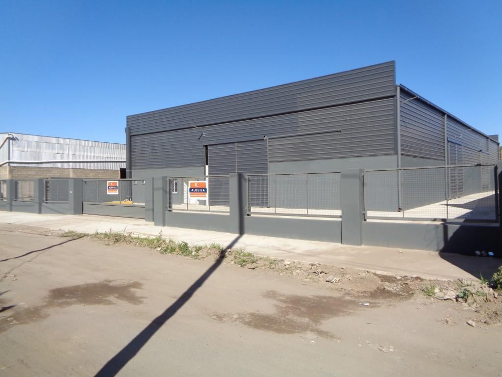 Barrio Los Boulevares - Excelente Galpón  Depósito, Nuevo a Estrenar de 542 m2 Cubiertos, Amplio con