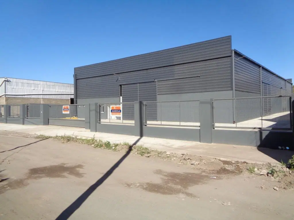 Barrio Los Boulevares - Excelente Galpón Depósito, Nuevo a Estrenar de 542 m2 Cubiertos, Amplio con 1