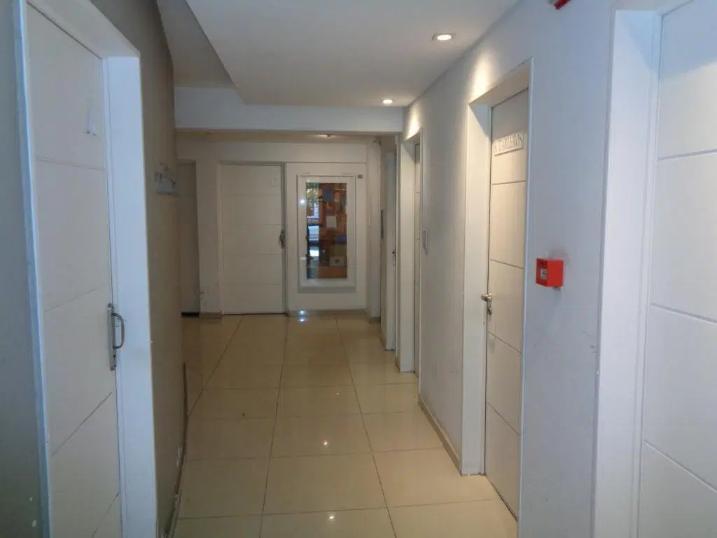 Barrio San Martín - Departamento Externo de Categoría de 1 Dormitorio, Amplio y Luminoso con Balcón 3