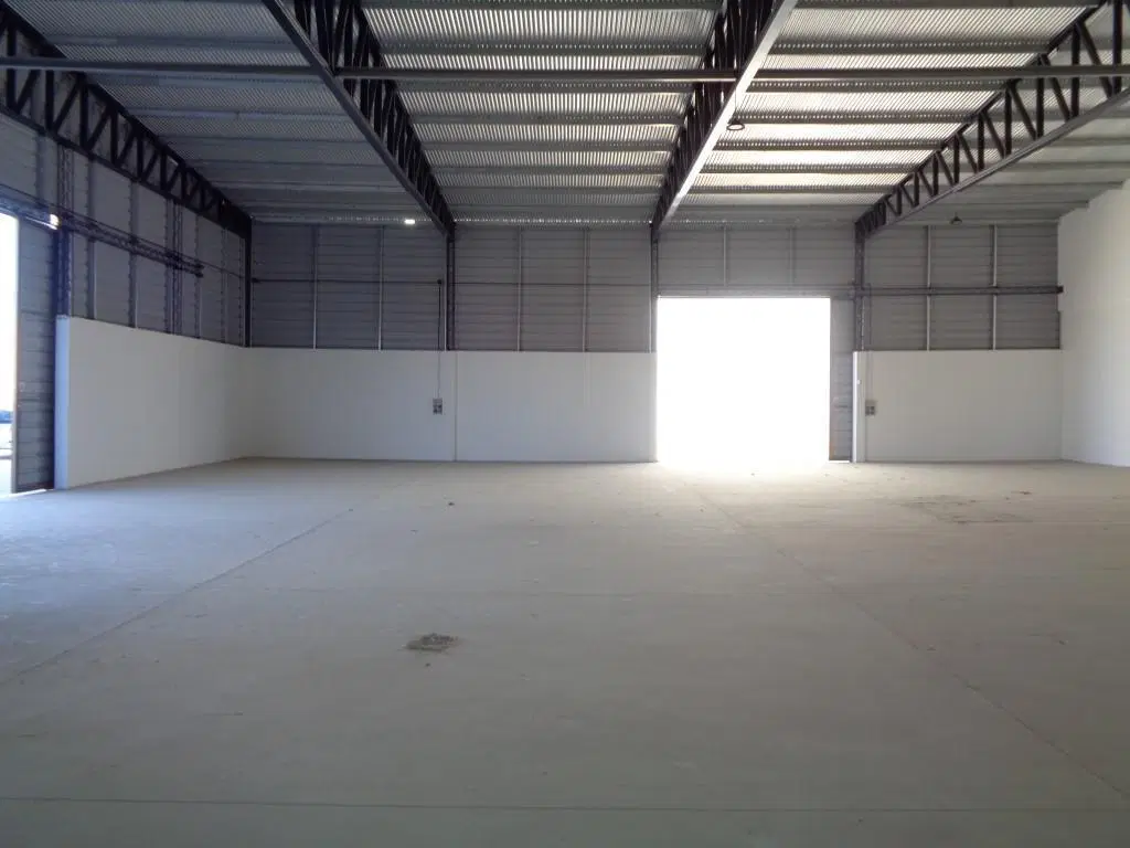Barrio Los Boulevares - Excelente Galpón  Depósito, Nuevo a Estrenar de 542 m2 Cubiertos, con 2 Ingr 4