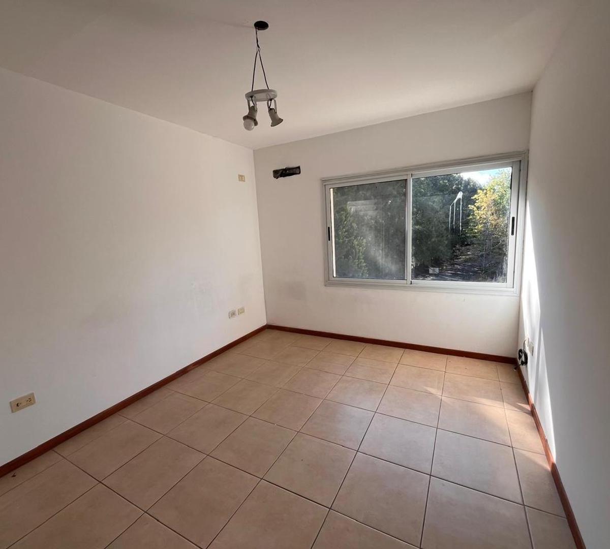 Depto 3 Dorm. en Sol del Parana, Pueblo Esther 3