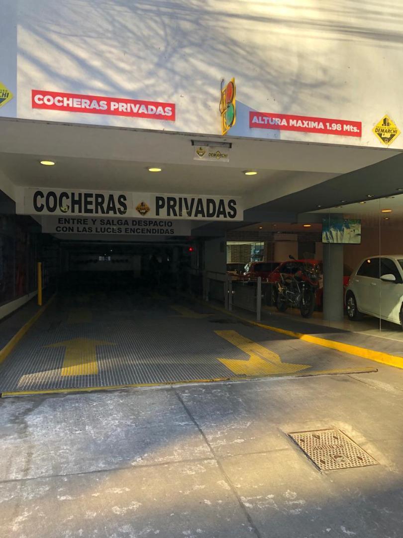 Cocheras Paraguay 840