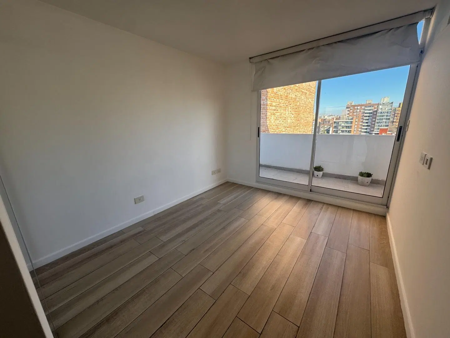 Excelente departamento de 1 dormitorio + cochera 5