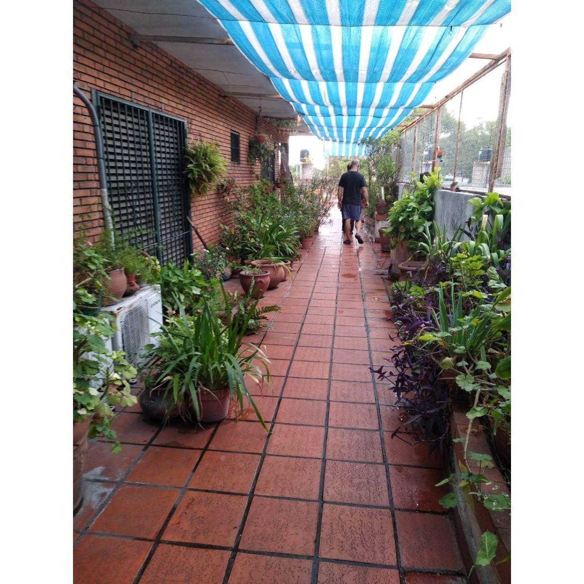 TERRENO SOBRE BV. AVELLANEDA Y ZEBALLOS 300 M2