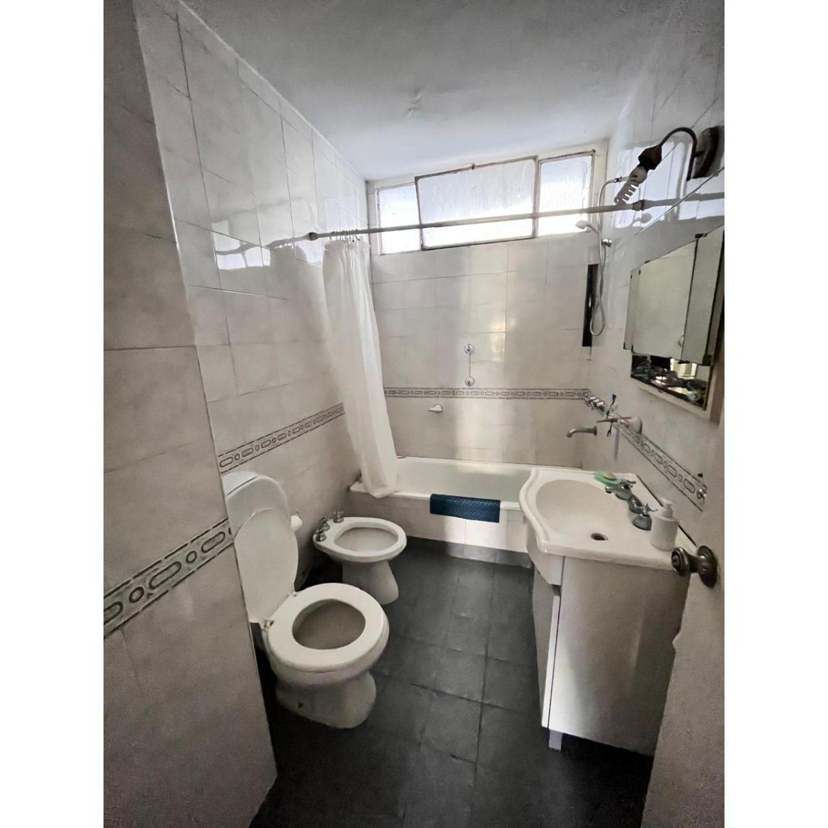 Entre Rios 1139 3 Dorm. + Cochera 1